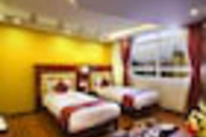 Room 194 of 339