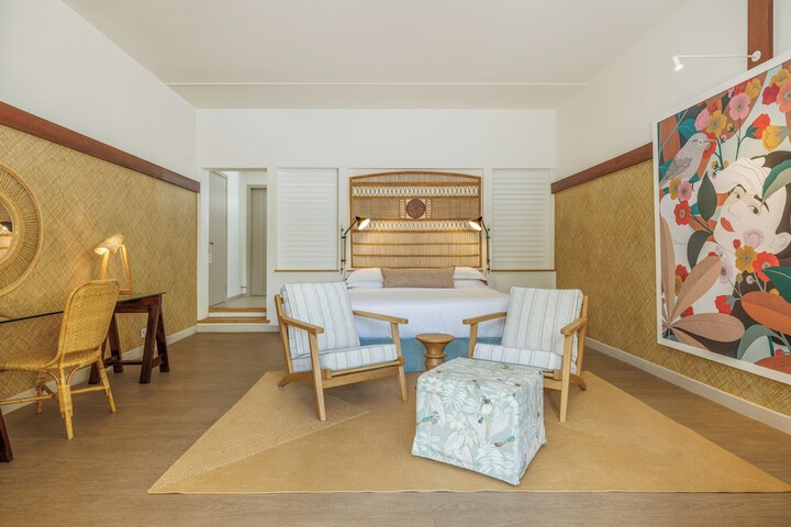 Room 25 of 215