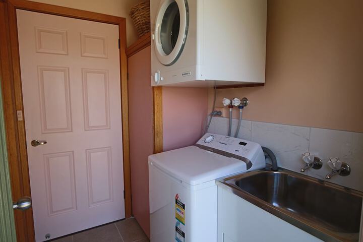 Room 60 of 244