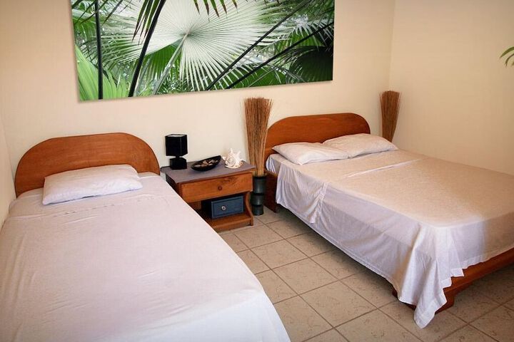 Room 8 of 32