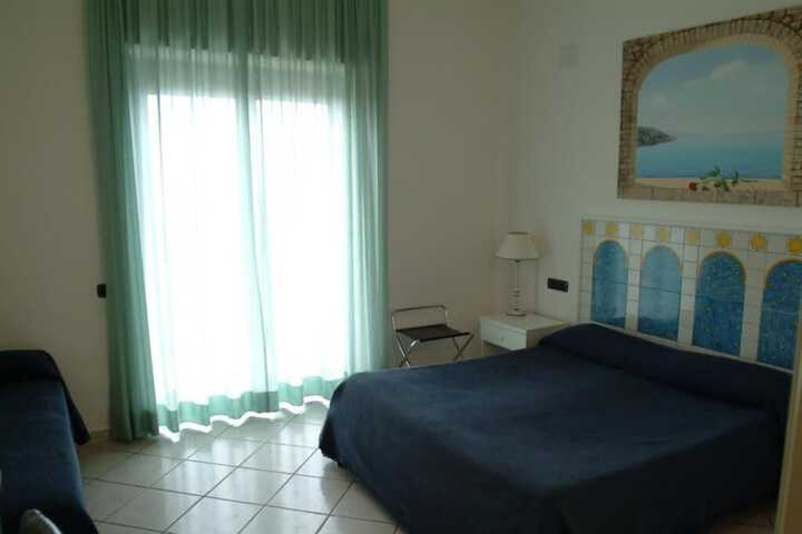 Room 11 of 46
