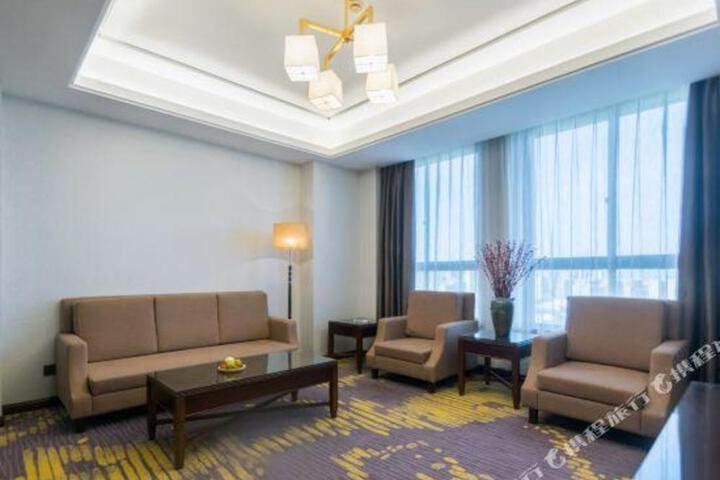 Cangnan International Hotel