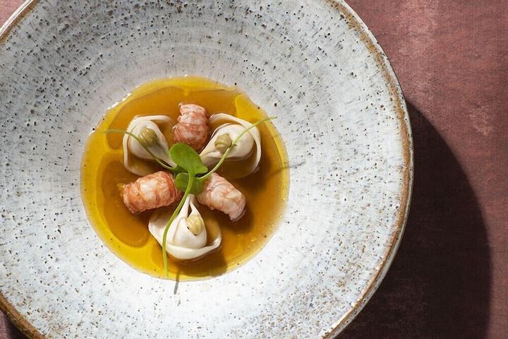 Dining 80 of 108