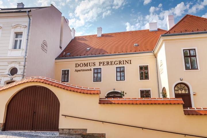 Domus Peregrini Apartmanok