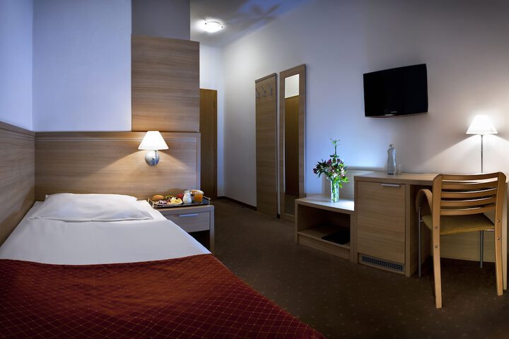 Room 14 of 56