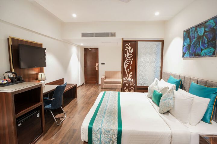 Room 20 of 37