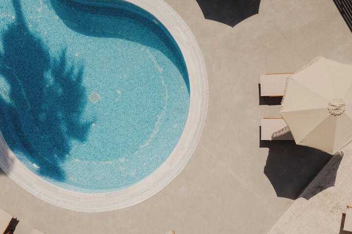 Pool 14 of 20