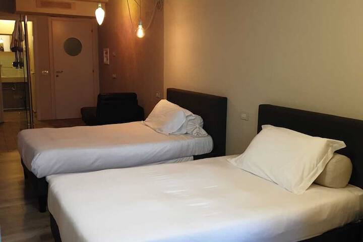 Room 25 of 72