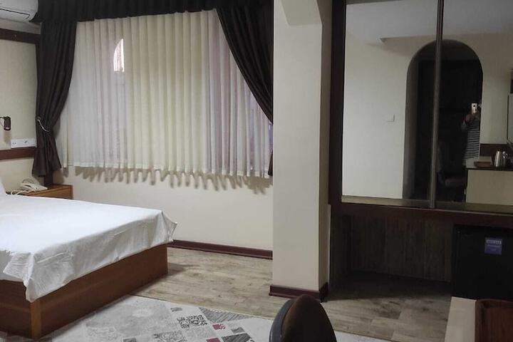 Room 12 of 23
