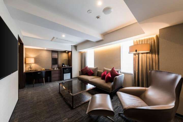 Room 36 of 87