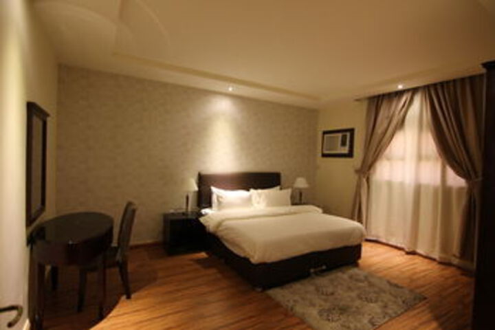 Room 14 of 19
