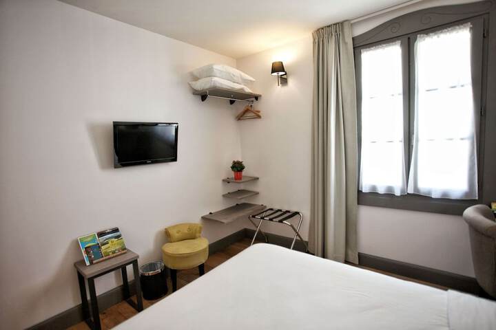 Room 45 of 90