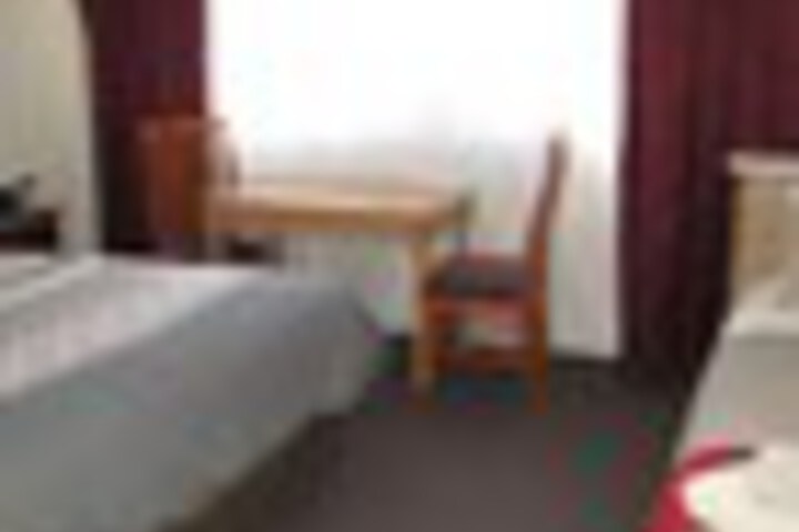 Room 11 of 123