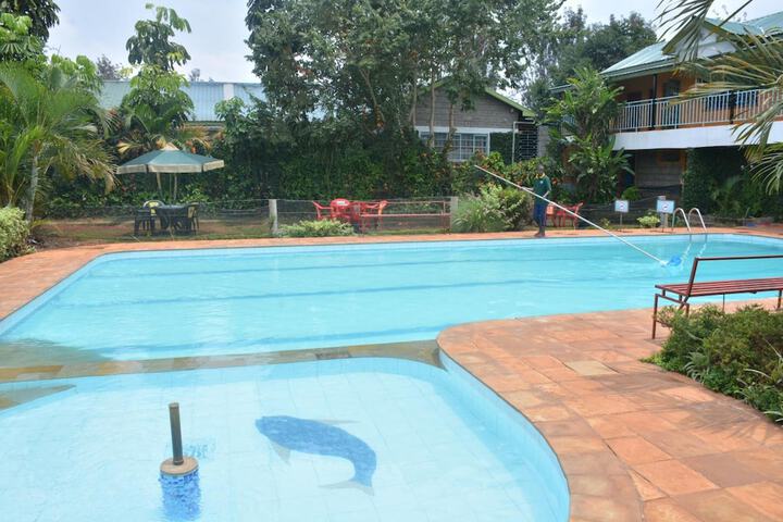 Pool Hotel