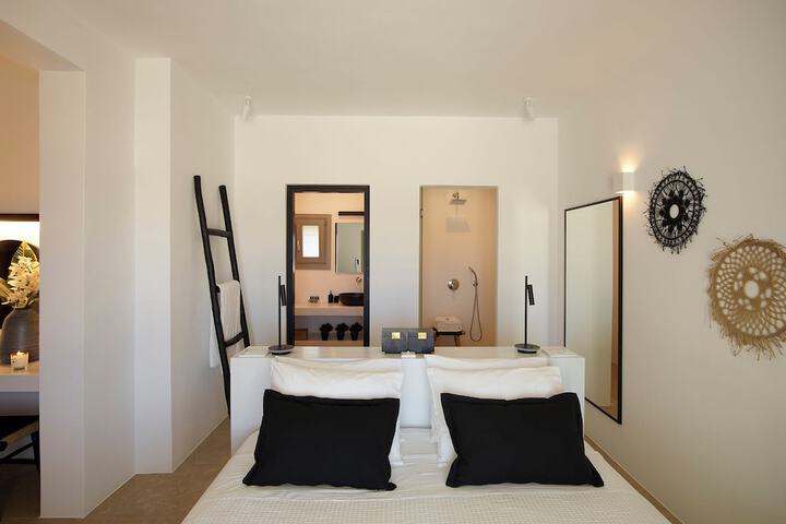 Room 10 of 87