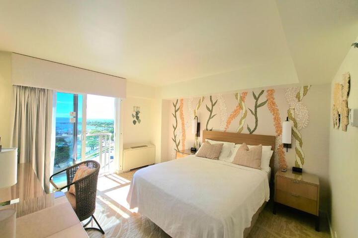 Image of Ocean View Room at Ala Moana Hotel- Fees include
