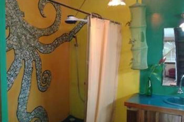 Room 2 of 11