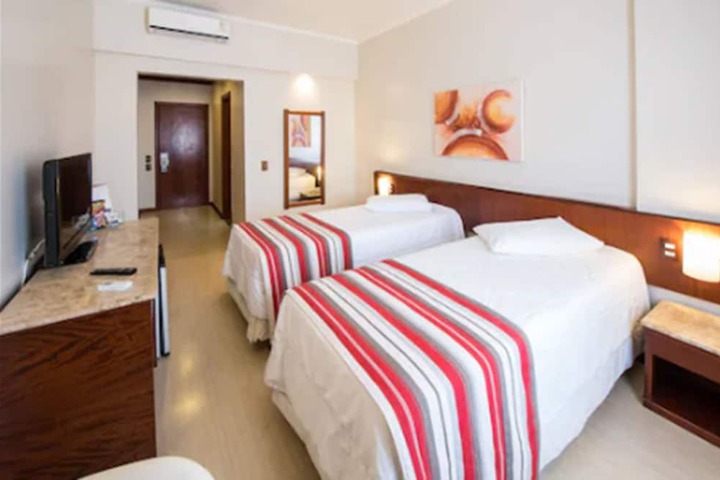 Room 10 of 51