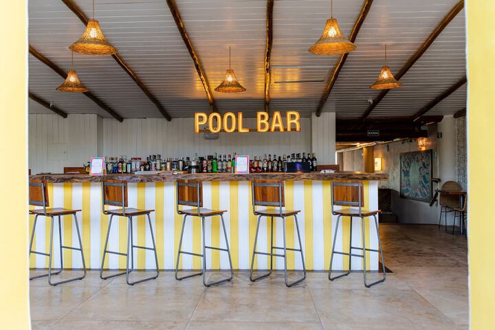 Pool 235 of 262