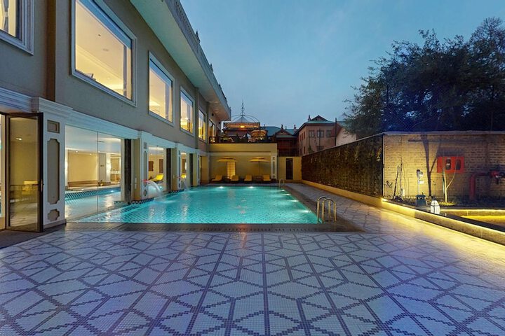 Pool 71 of 191