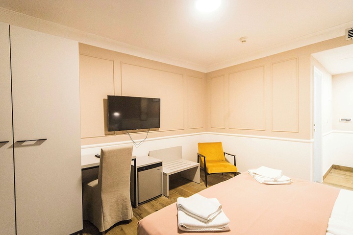 Room 29 of 97