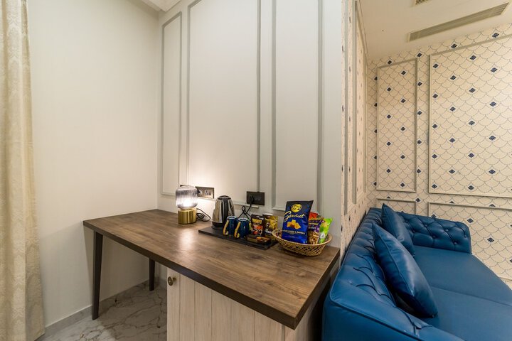 Room 25 of 49