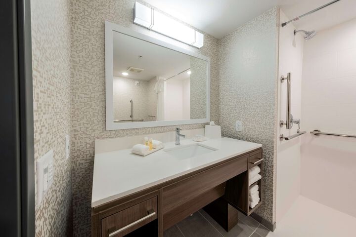Bathroom shower