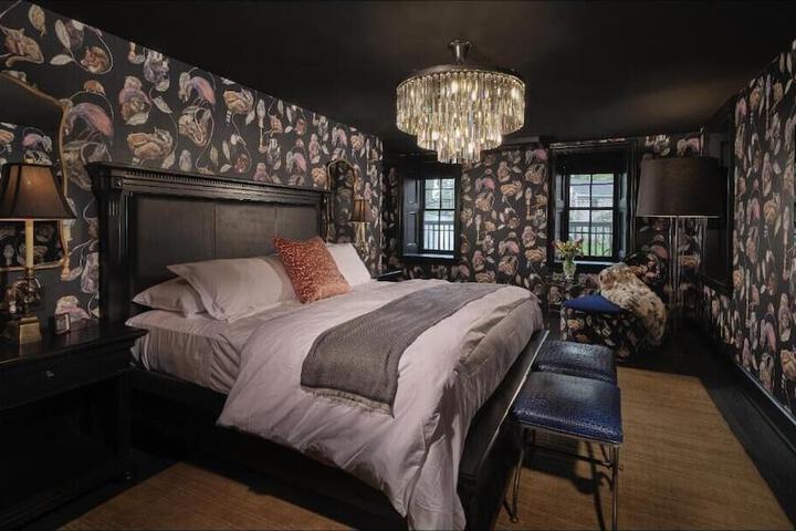 Room 3 of 13