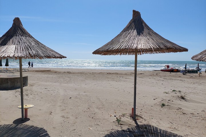 Beach 29 of 37