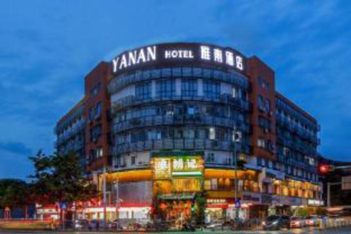 Lizi Hotel