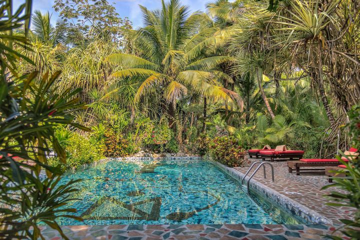 Pool 60 of 134