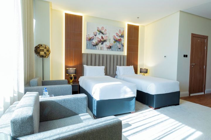 Room 12 of 23