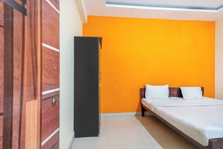 Room 10 of 23
