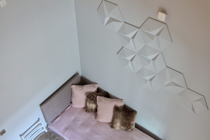 Room 16 of 32