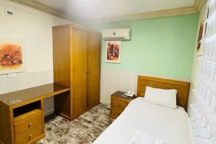 Room 36 of 48