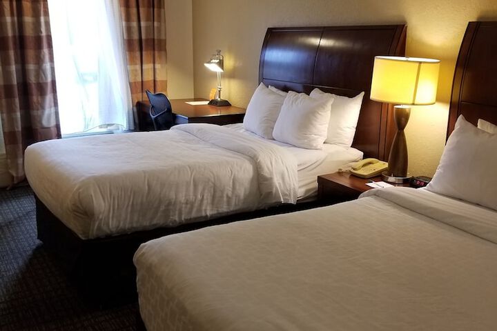2 Double Beds Accessible (21 of 49)