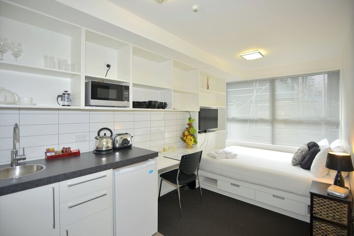 Room 22 of 87