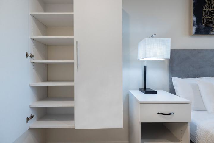 Room 6 of 36