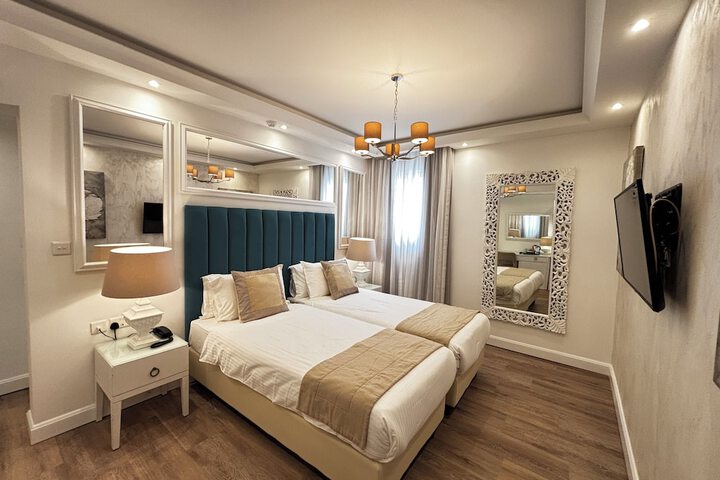 Room 114 of 155