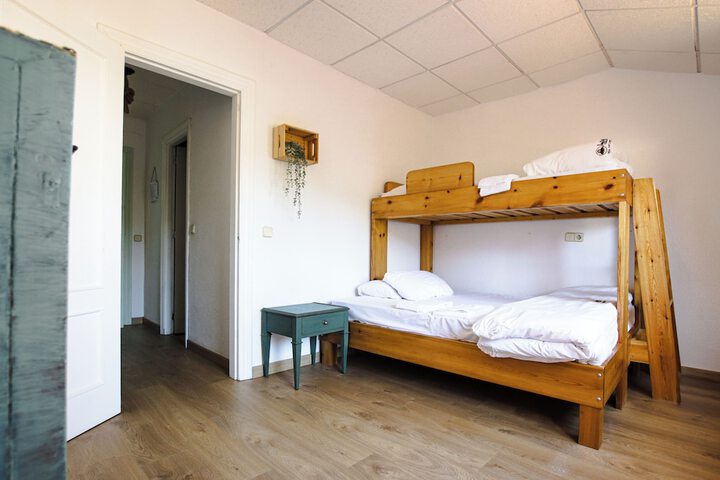 Room 15 of 24