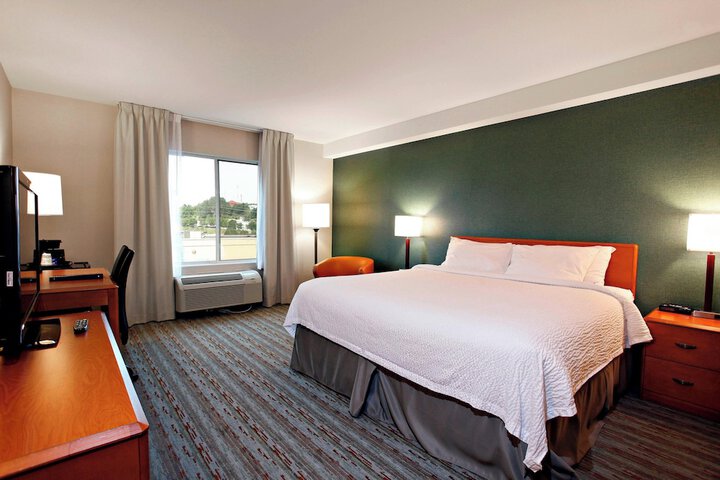 Room 8 of 29