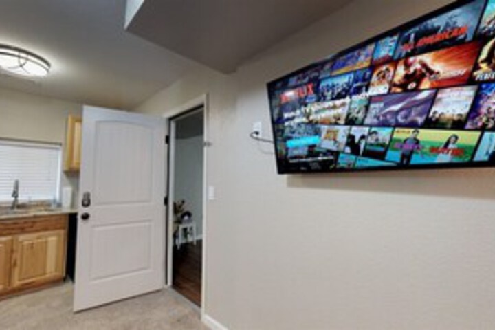 Room 20 of 28
