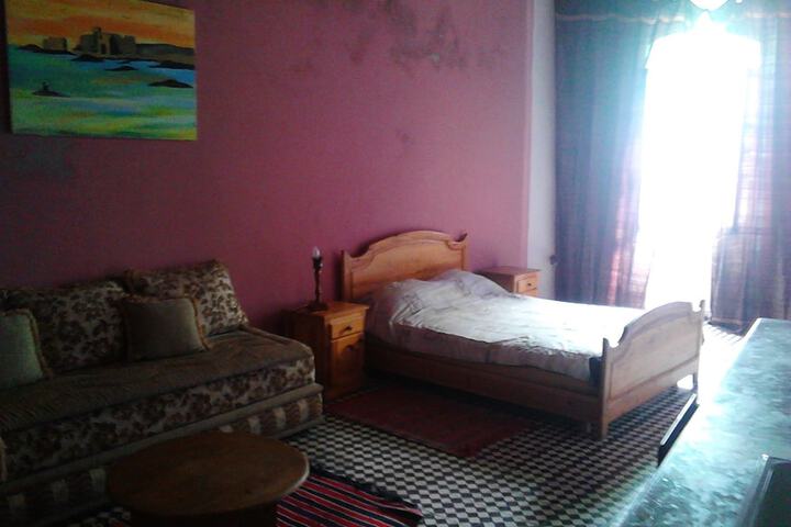 Room 2 of 48