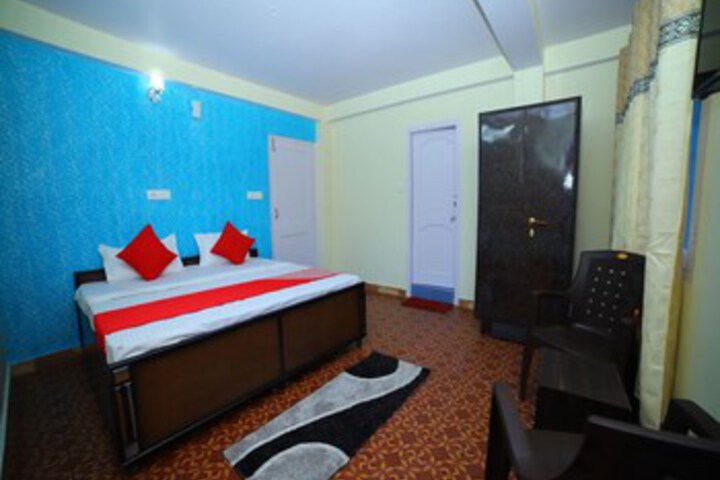 Room 13 of 24