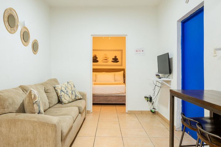 Room 25 of 40
