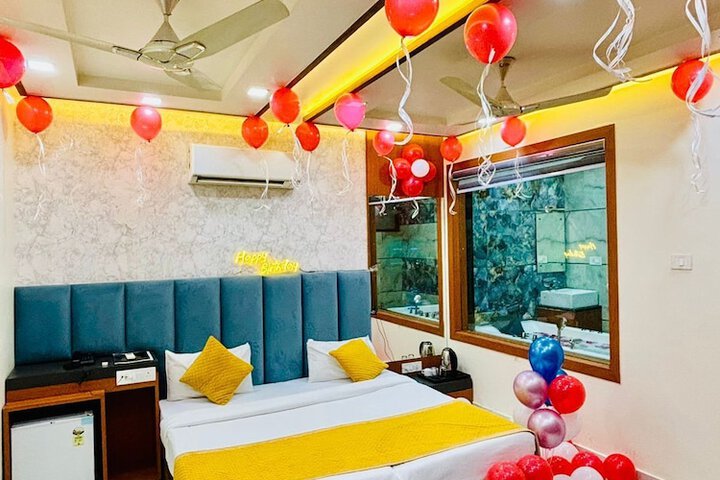 The Crown Hotel in Agra