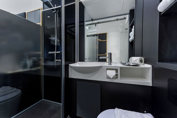 Room 31 of 52
