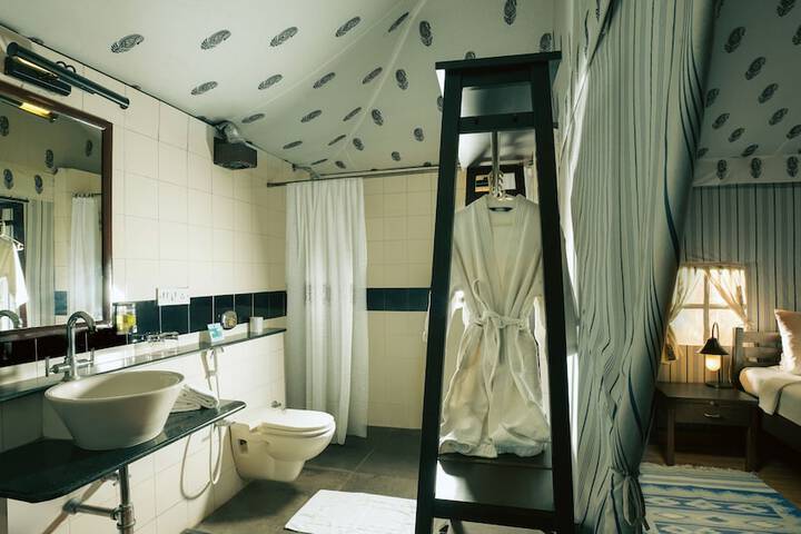 Room 30 of 125