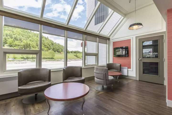 Hotel Interior 5 of 26