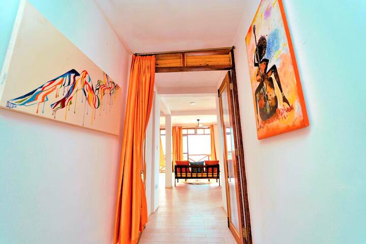 Room 2 of 162
